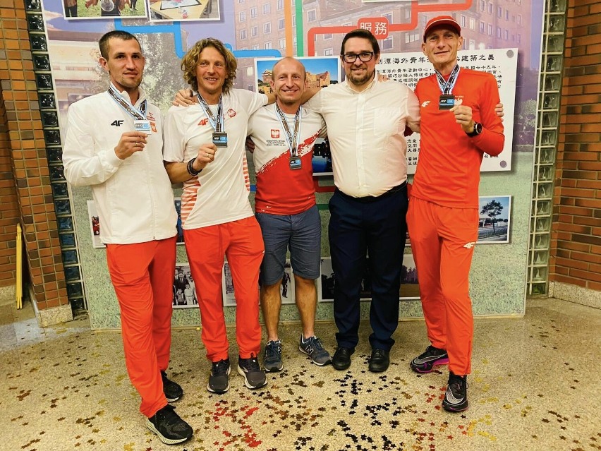 Tomasz Pawłowski zdobył medal mistrzostw świata w biegu 24-godzinnym!