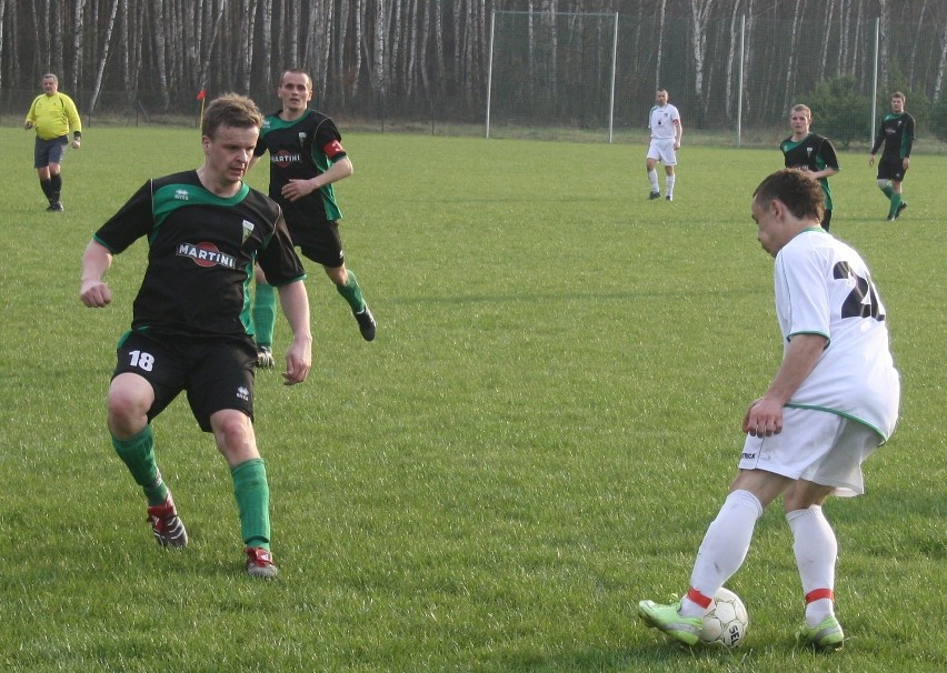 A-klasa: Tęcza Błędów wygrywa z Zewem Kazimierz 3:0 [ZDJĘCIA]