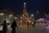 Świąteczna oświetlenie centrum Legnicy wygląda zjawiskowo, niestety wandale codziennie coś niszczą!