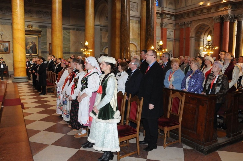 Prezydenci Polski i Węgier na Mszy Świętej w Egerskiej Bazylice