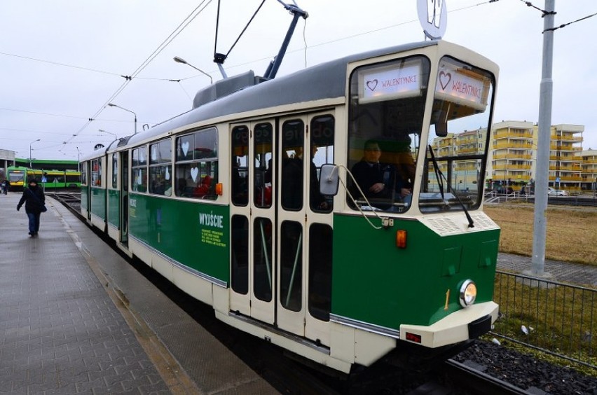 Walentynkowy tramwaj wyjechał na poznańskie tory