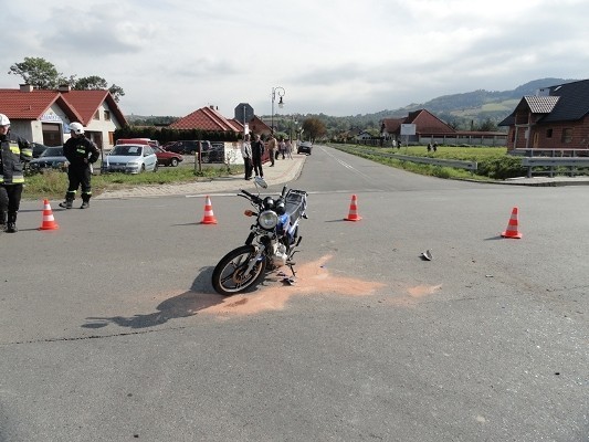Wypadek Łososina Dolna: ranna 62-letnia motocyklista [ZDJĘCIA]