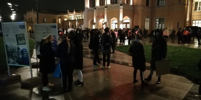 Wrocław: Piątkowe protesty przeciwko wyroki TK w sprawie...