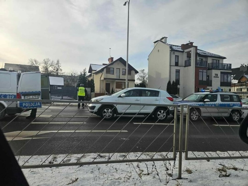 Na ulicy Husarskiej w Kielcach zderzyły się dwa auta i...
