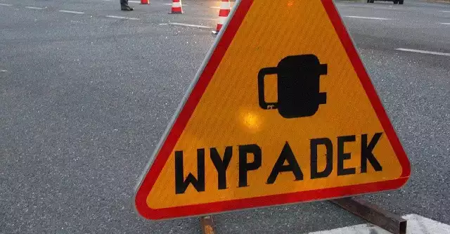 Wypadek w Gdańsku. Bus staranował przystanek na Podwalu Przedmiejskim