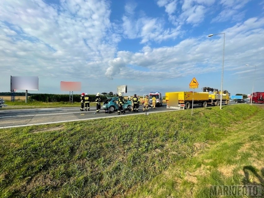 Wypadek w Opolu-Wrzoskach. Ciężarówka zmiażdżyła opla na ul. Wrocławskiej