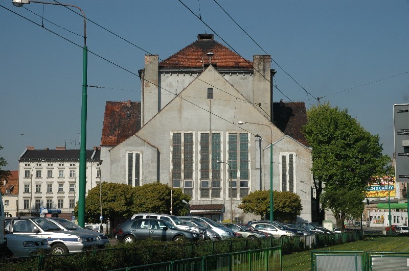 Historia Nowej Synagogi w Poznaniu, która stoi na rogu...