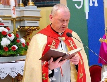Bernard Drozd - proboszcz parafii pw. Matki Boskiej...