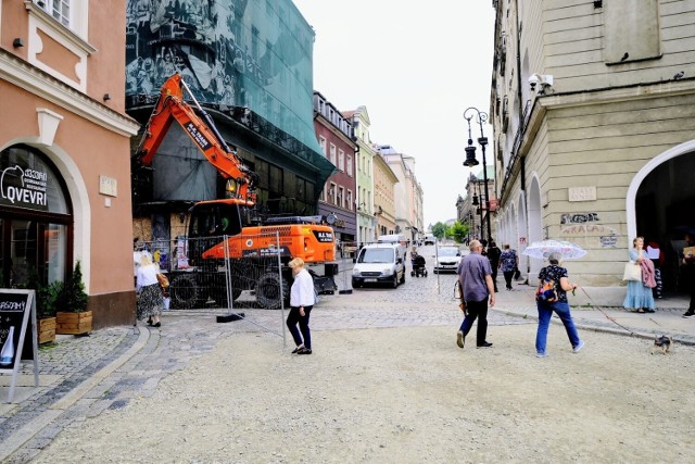 Przebudowa rynku wymaga ostrożności i szczególnej uwagi, także od mieszkańców i gości