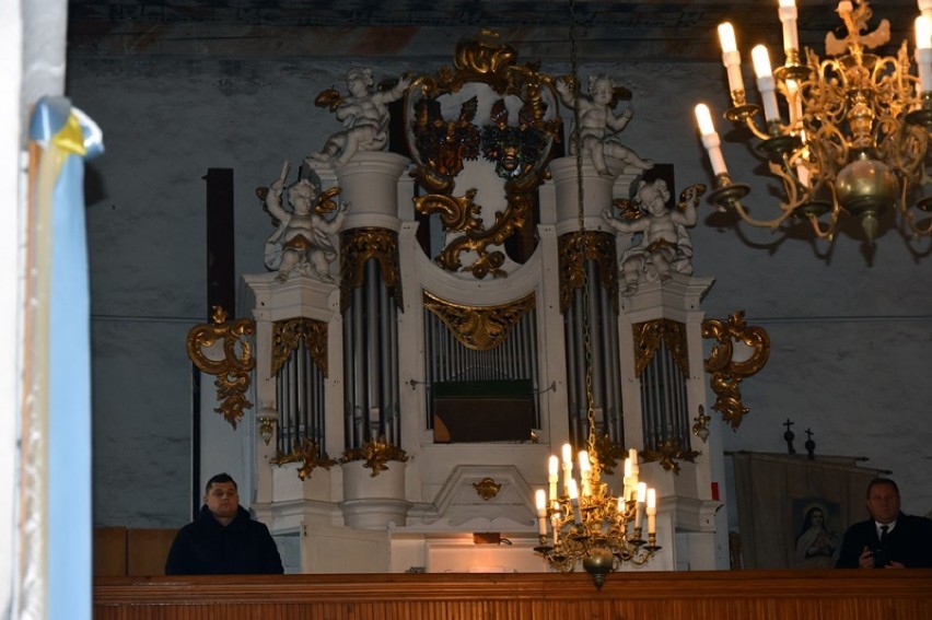 Poświęcenie ołtarza z 1613 roku po renowacji w Lubiechowej [ZDJĘCIA]