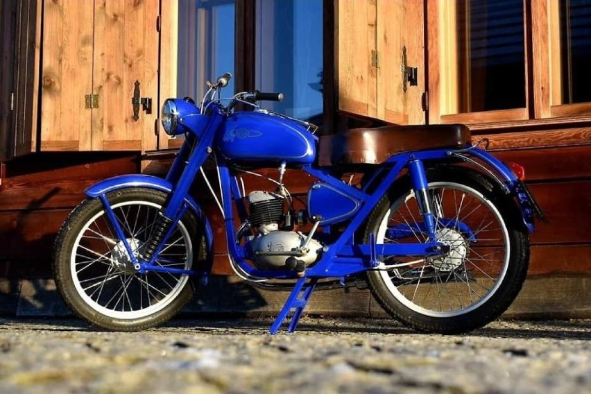 Motocykl WSK M06 z 1958 roku na aukcje WOŚP przekazał grupa...