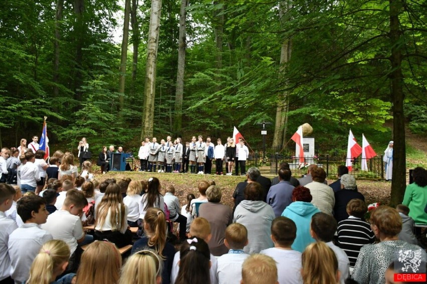 Uczcili pamięć pomordowanych w lubzińskim lesie