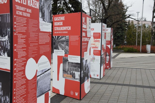 Tu rodziła się Solidarność - wystawa na Placu Piłsudskiego w Sieradzu