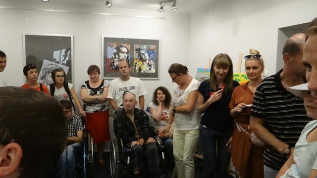 "Twórcze lato? Co ty na to?"- wystawa prac osób niepełnosprawnych w bibliotece miejskiej w Zduńskiej Woli