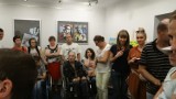 "Twórcze lato? Co ty na to?"- wystawa prac osób niepełnosprawnych w bibliotece miejskiej w Zduńskiej Woli [zdjęcia]