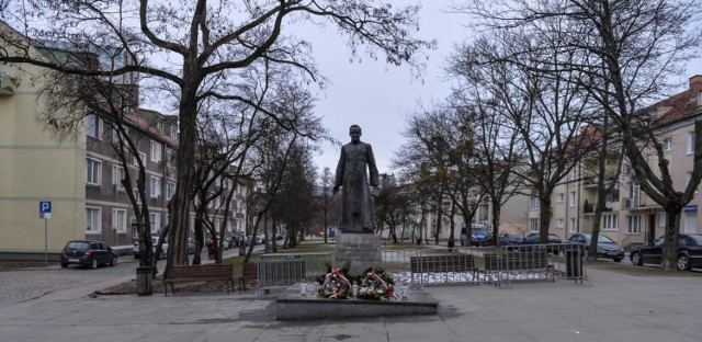 Pomnik prałata Henryka Jankowskiego został ponownie ustawiony 23.02.2019