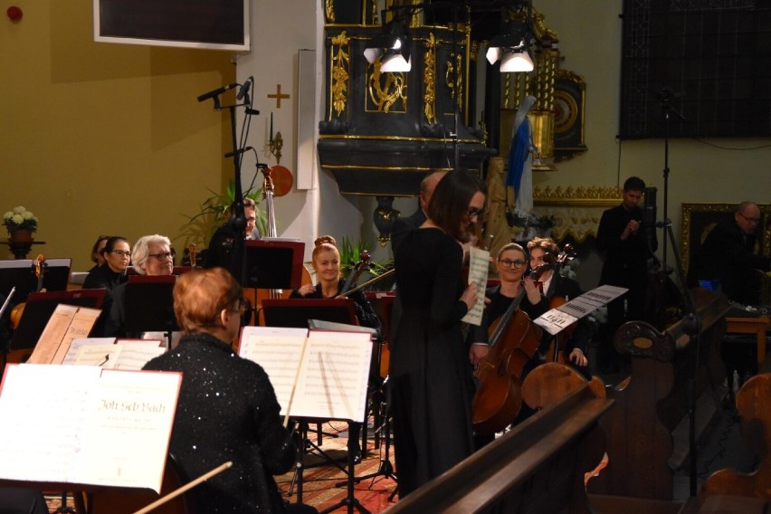 Utwory najwybitniejszych kompozytorów rozbrzmiewały w wejherowskiej kolegiacie. Za nami koncert „Bach, Mozart in memoriam”