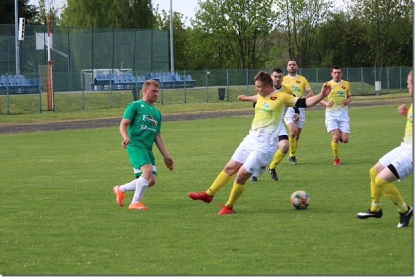 Piłka nożna. GKS Trąbki Wielkie - Wisła Steblewo 4:4. Zobaczcie zdjęcia!