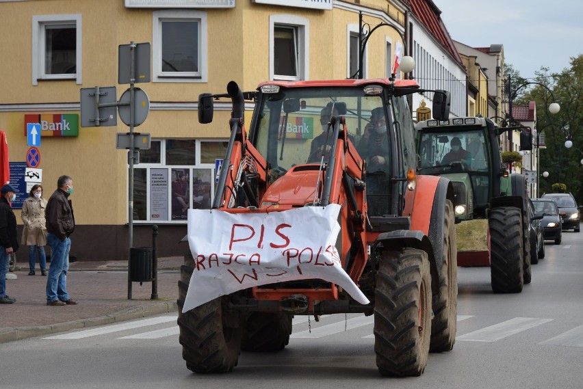 Protest rolników w Wieluniu. Ciągniki w centrum miasta i...