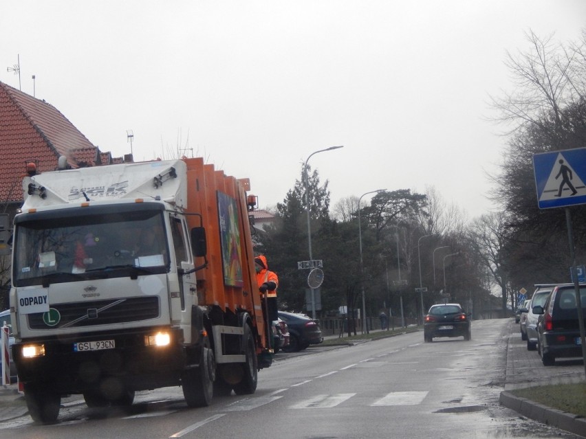 Jak dziś wygląda Ustka? Gołoledź i złe warunki drogowe [ZDJĘCIA]