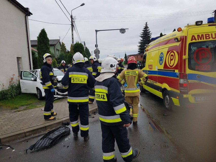 Wypadek w Jankowie Pierwszym pod Kaliszem. Sześć osób w...