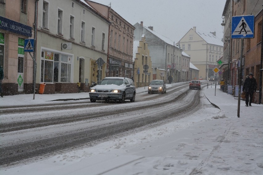 Spadł pierwszy śnieg. Tak wygląda Sępólno wraz z nadejściem...