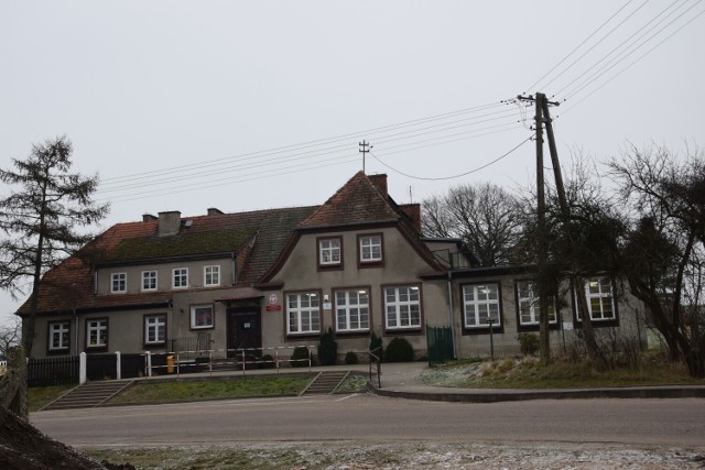 Szkoła w Parsęcku koło Szczecinka