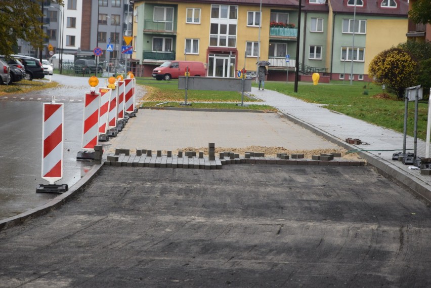 Wieluń. Budowa parkingu przy ul. Głębokiej na finiszu