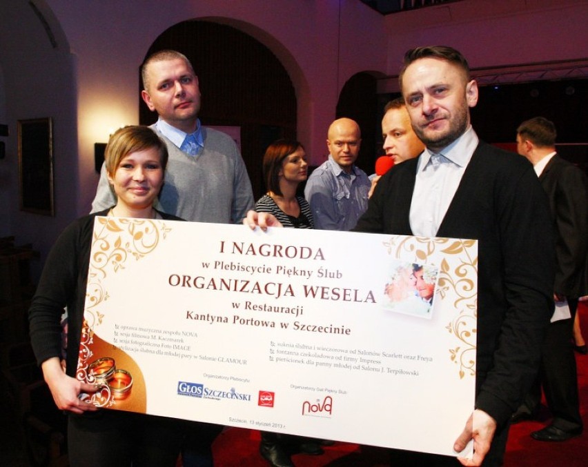 Laureaci plebiscytu Paulina i Piotr oraz Jarosław Jaz, redaktor naczelnu MM Moje Miasto Szczecin.