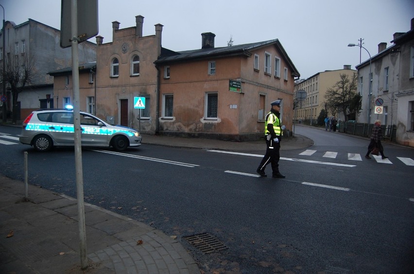 Eksperyment procesowy w Wejherowie - świadek zabójstwa ps. Dziura odtwarzał strzelaninę FOTO