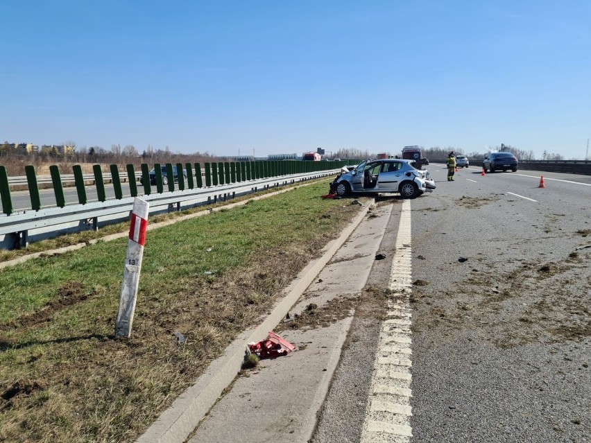 Wypadek na A1 w Piekarach Śląskich. Przejazd w kierunku...