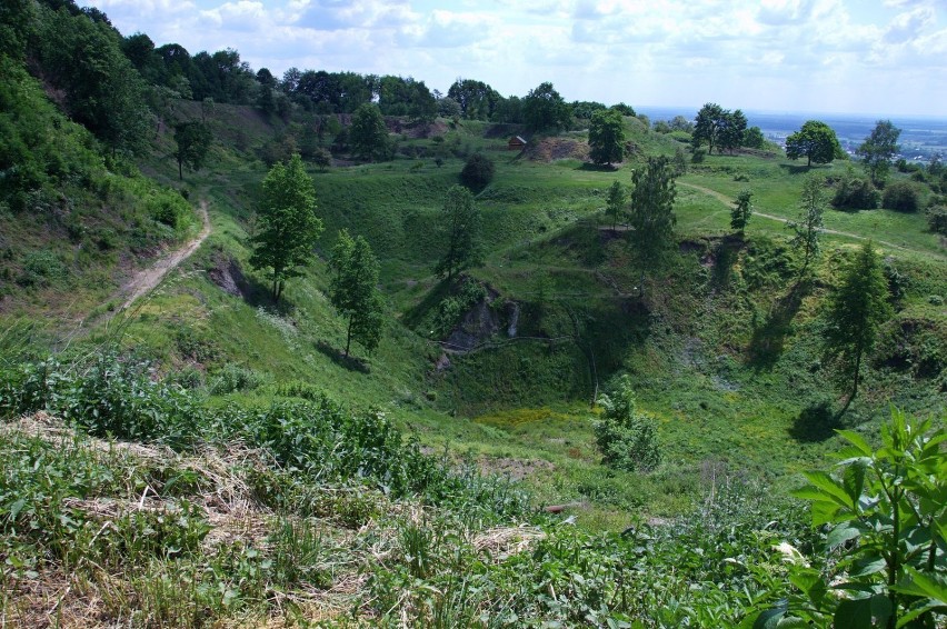 Widok na zapadlisko krateru