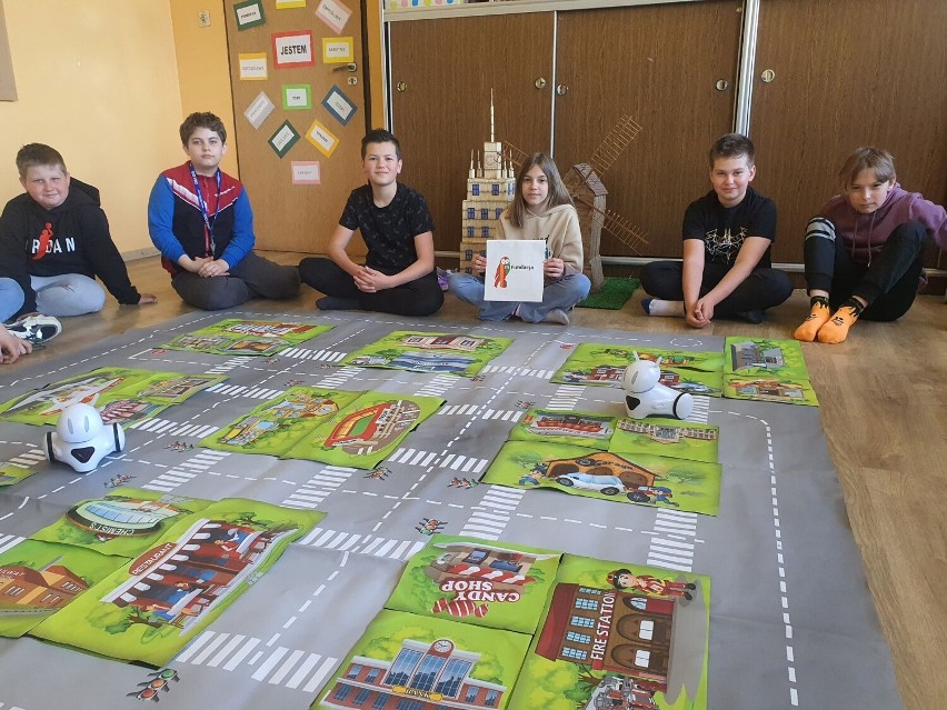 Matematyczna kraina wyobraźni w Szkole Podstawowej w Kąkolewie