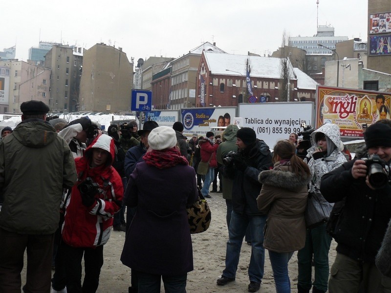 POZNAŃ - Olimpiada jest nasza! Flash mob przy Starym Marychu. Zobacz zdjęcia