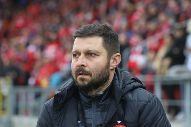 Trener Widzewa Marcin Kaczmarek