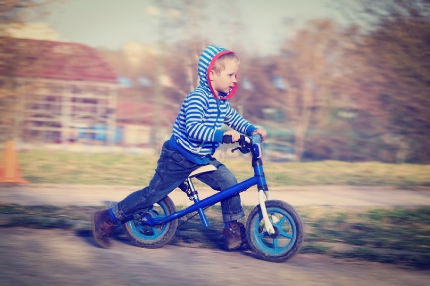 Sezon rowerowy dla 3 latków. Pamiętaj o dobrych manierach na ścieżce