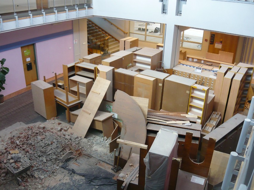 Biblioteka w Rybniku: remont w placówce idzie pełną parą.