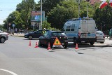 Wypadek na skrzyżowaniu Nowe Ogrody - 3 Maja. Ranny został policjant ZDJĘCIA