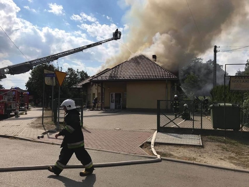 Pożar przychodni przy ul. Fabrycznej w Praszce.