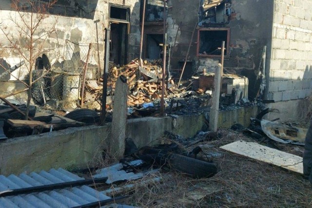 Pomóżmy odbudować dom po pożarze przy ul. Baczyńskiego w Kole. Foto. MOPS w Kole
