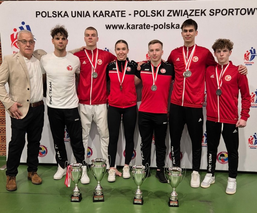 Zawodnicy Pleszewskiego Klubu Karate, wywalczyli cztery...