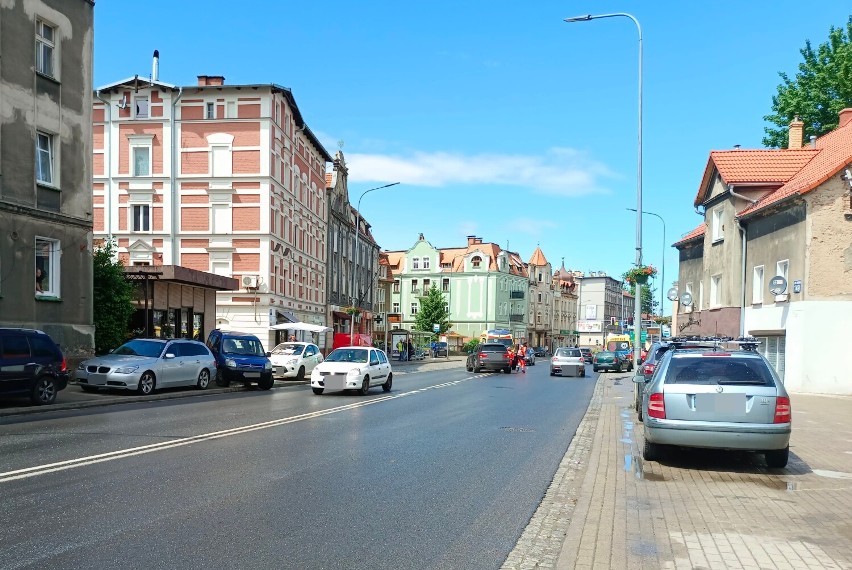 Interweniują dwa zespoły ratownictwa medycznego, są ranni