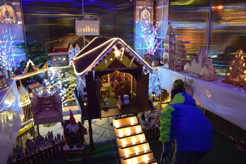 Henryk Jaschik z Krapkowic - świąteczna iluminacja jego domu to hit. Odwiedzają go tłumy zainteresowanych
