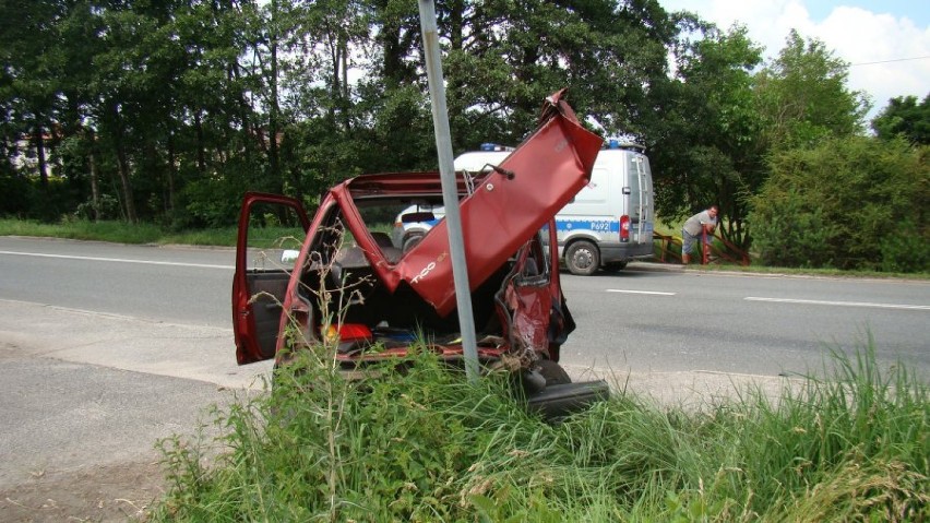 Wypadek w Świerklanach: Samochód zderzył się z motocyklem