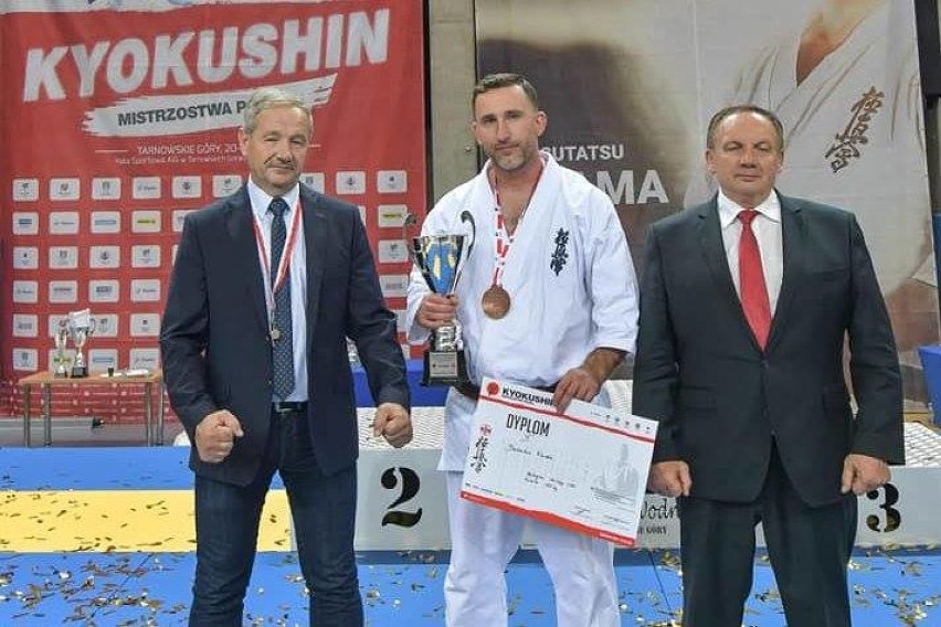 Tarnowskie Góry gościły 241 zawodników z 81 klubów karate,...