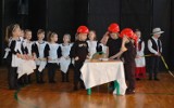 Przedszkolaki na scenie Młodzieżowego Domu Kultury w Kaliszu. ZDJĘCIA