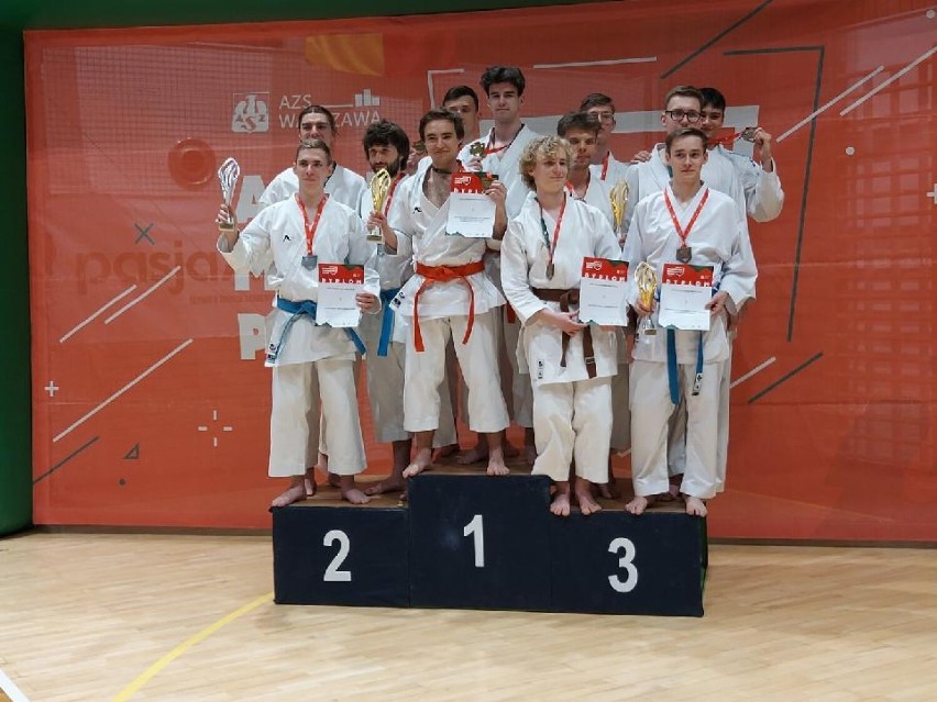 Medal dla zawodnika Obornickiego Klubu Karate w Akademickich Mistrzostwach Polski w Karate