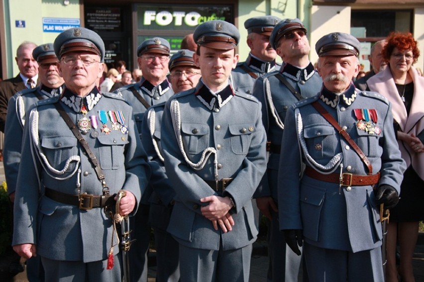 Stopnie oficerskie i sztandar dla sycowskich piłsudczyków