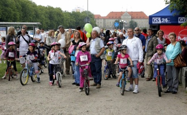 Tłumy szczecinian przybyły na Dziecięcy Turniej na Rowerkach. ...