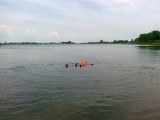 Jezioro Brdowskie: Ćwiczenia strażaków na akwenie wodnym [ZDJĘCIA]